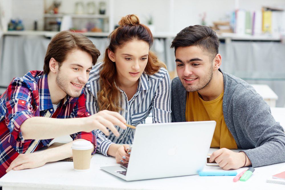 Students collaborating during training